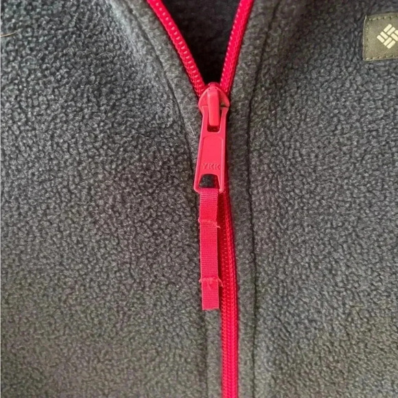 Columbia Women’s Fleece Full Zip Up - Fits like a size medium 8/10 - Picture 6 of 9